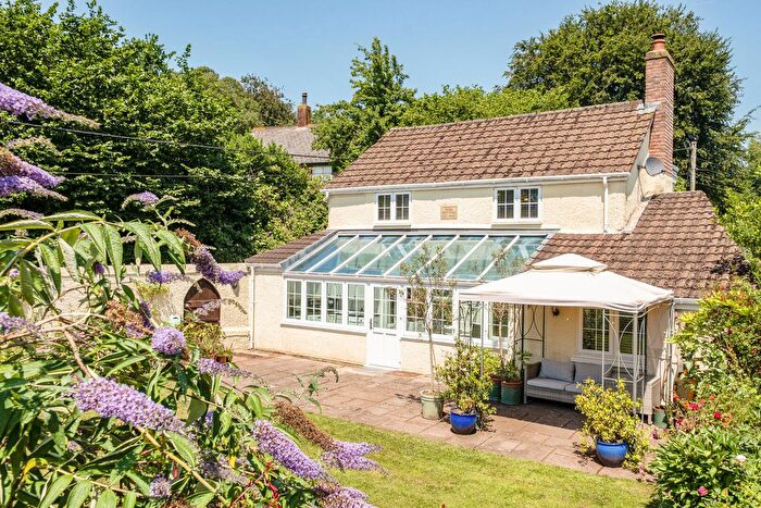 3 Bedroom Detached House For Sale In Church Path, Halberton, Tiverton, EX16