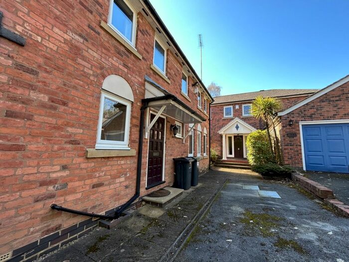 6 Bedroom Terraced House To Rent In Bristol Road, Edgbaston, Birmingham, B5