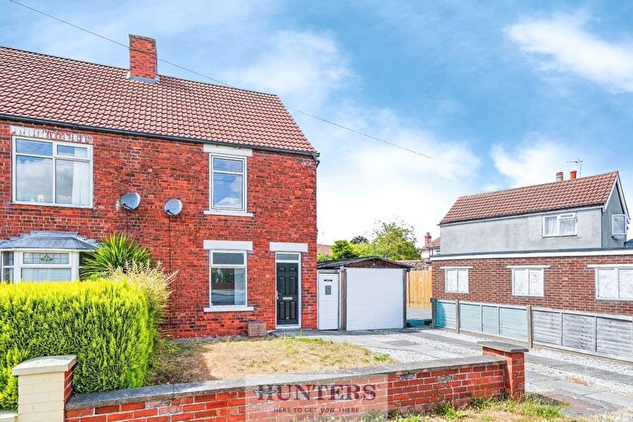 2 Bedroom Semi-Detached House For Sale In Doncaster Road, Brayton, Selby, YO8