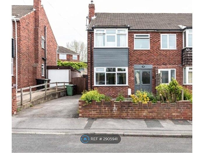 3 Bedroom Semi-Detached House To Rent In Whitehouse Crescent, Leeds, LS26