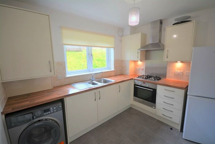 2 Bedroom Flat To Rent In Kincraig Drive, Inverness IV2