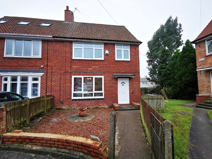3 Bedroom Semi-Detached House To Rent In Rothay Place, Blakelaw, Newcastle Upon Tyne, NE5