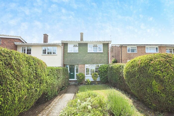 3 Bedroom End Of Terrace House For Sale In Houblon Drive, Chelmsford, CM2