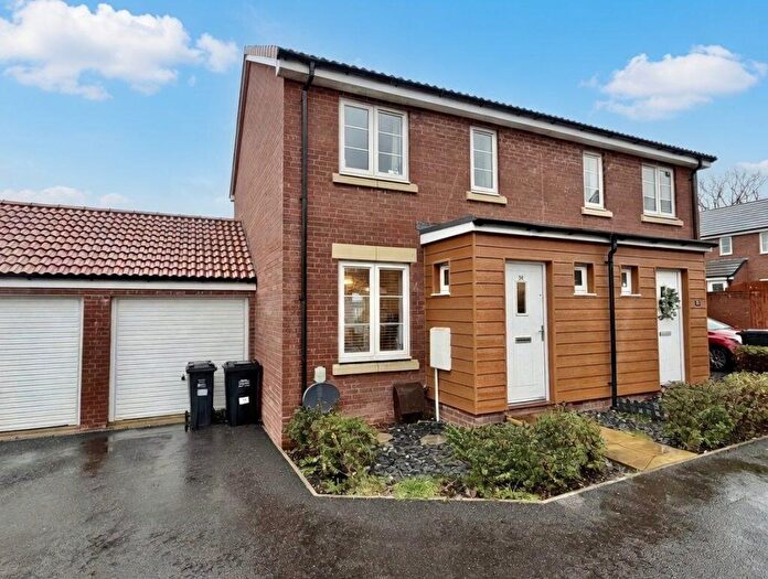 2 Bedroom Semi Detached House For Sale In Kingfisher Drive, Yeovil, Somerset, BA22