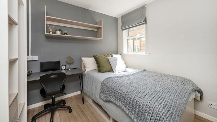 Studio To Rent In Fitzhugh Street, Southampton, SO15