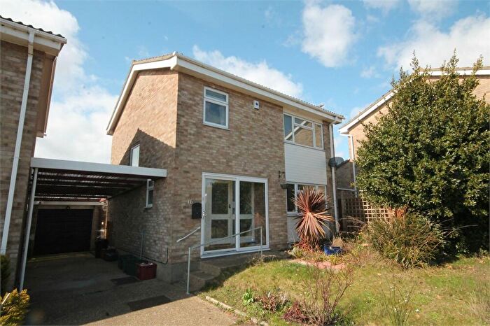 3 Bedroom Detached House For Sale In Grange Close, Frinton Homelands, CO14