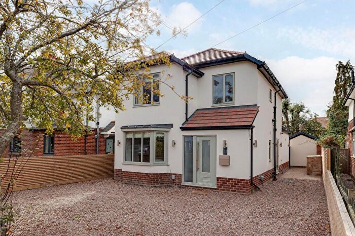 3 Bedroom Detached House For Sale In Park Road West, Chester, CH4