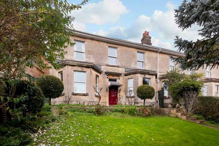 4 Bedroom Semi-Detached House To Rent In Chilton Road, Fairfield Park, Bath, BA1