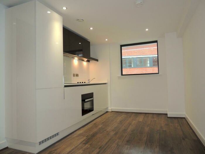 1 Bedroom Apartment To Rent In Pope Street, Birmingham, B1