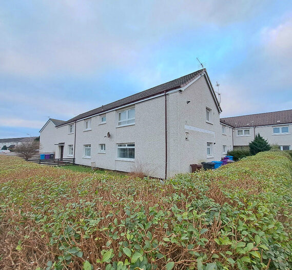 2 Bedroom Flat To Rent In Dickson Drive, Irvine, KA12