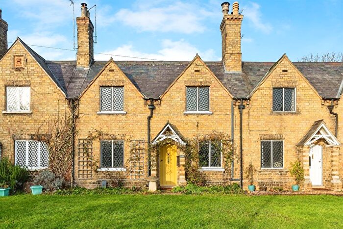 3 Bedroom Terraced House For Sale In Wisbech Road, Thorney, Peterborough, PE6