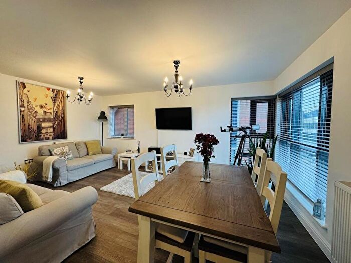 2 Bedroom Apartment To Rent In Lodge Lane, Derby, DE1