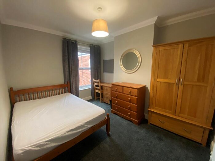 5 Bedroom House To Rent In Bedford Place, Central, SO15