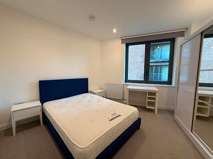 2 Bedroom Apartment For Sale In Skyline Apartments, Makers Yard, London, E3