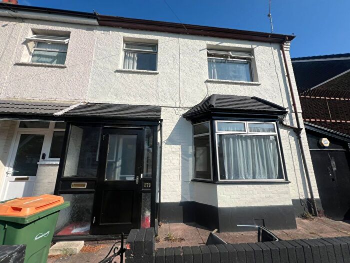 3 Bedroom End Terrace House To Rent In Kempton Road, Newham, London, Greater London, E6