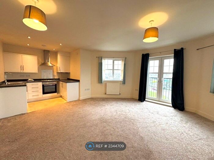 2 Bedroom Flat To Rent In Partridge Close, Crewe, CW1