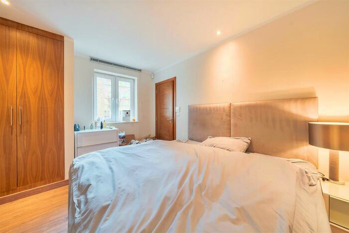 2 Bedroom Flat To Rent In A Maygrove Road, London, NW6