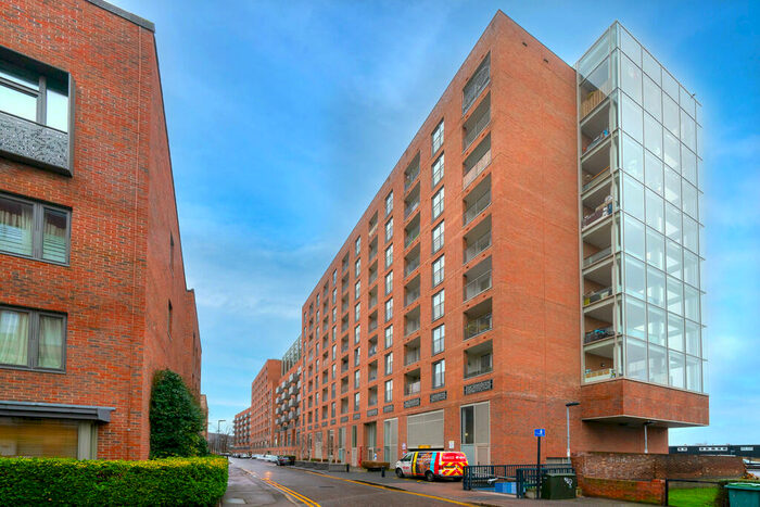 2 Bedroom Apartment To Rent In Hammersley Road, London, E16