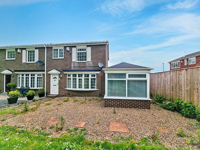 3 Bedroom End Of Terrace House For Sale In Grosvenor Court, Chapel Park, NE5
