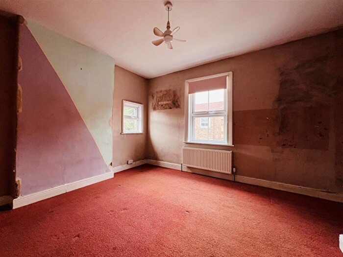 2 Bedroom End Of Terrace House For Sale In Dunroyal, Helperby, York, YO61