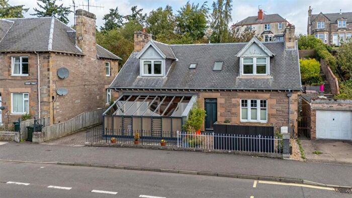 3 Bedroom Semi-Detached House For Sale In Glasgow Road, Perth, PH2