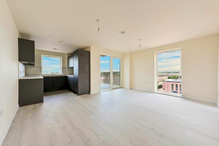 2 Bedroom Flat To Rent In Penrose Apartments, Harrow, London, HA1