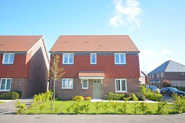 4 Bedroom Detached House To Rent In Abingworth Crescent, Thakeham, Pulborough, RH20