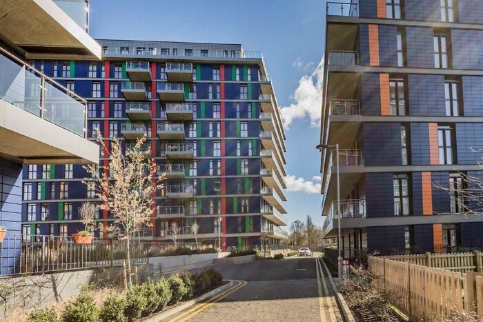 3 Bedroom Flat To Rent In Hatton Road, Wembley HA0