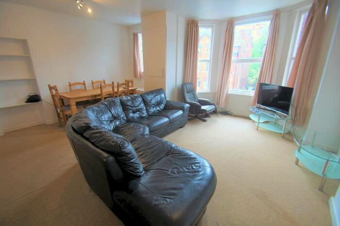4 Bedroom Apartment To Rent In Central Road, West Didsbury, M20