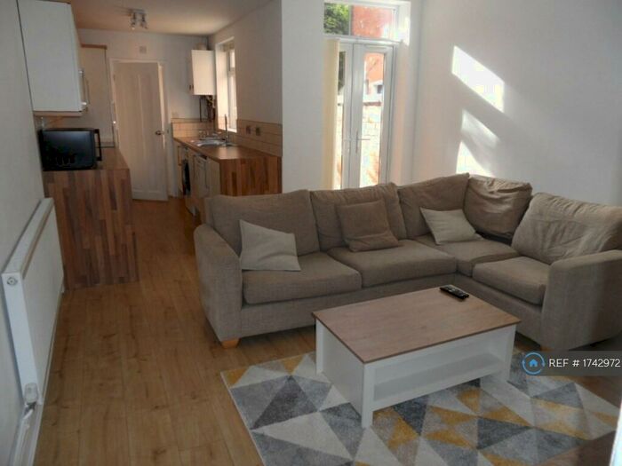 2 Bedroom Terraced House To Rent In Caldwell Street, Loughborough, LE11