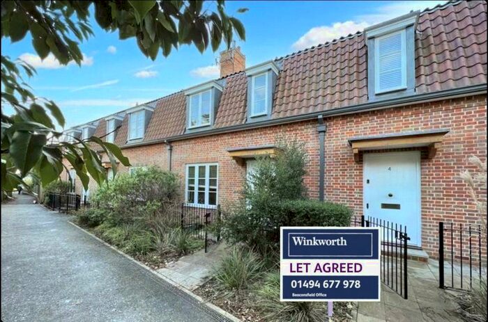 3 Bedroom Terraced House To Rent In Maltings Way, Beaconsfield, HP9