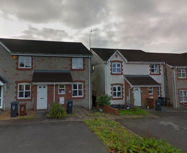 2 Bedroom House To Rent In Heather Walk, Ivybridge, PL21