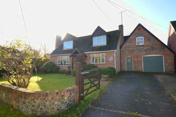 4 Bedroom Detached House For Sale In Eastbury, Hungerford, RG17