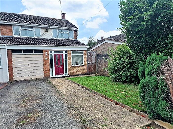 3 Bedroom End Of Terrace House For Sale In Maple Avenue, Exhall, Coventry, Warwickshire, CV7
