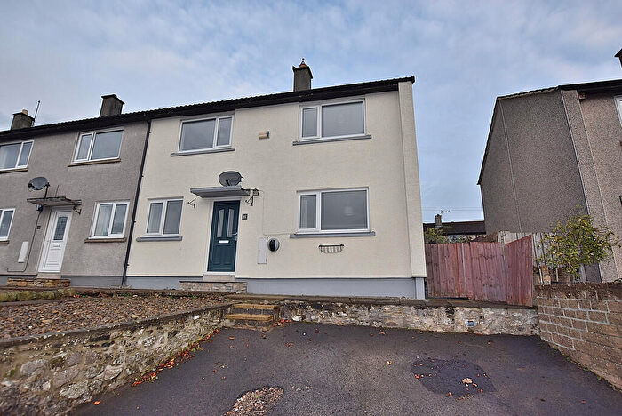 3 Bedroom Semi-Detached House To Rent In Stuart Avenue, Richmond, DL10