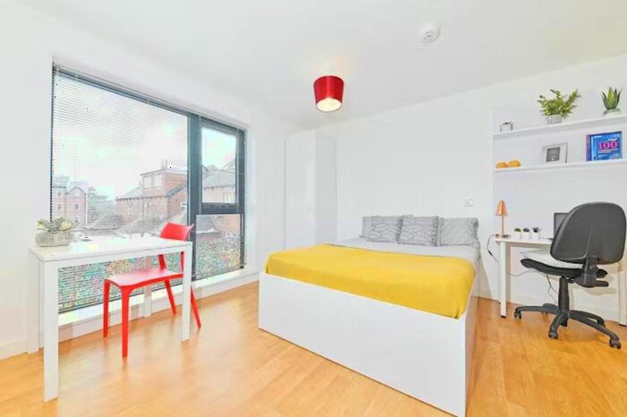 1 Bedroom Flat To Rent In Students - The Pavilion Leeds, St Michael's Ln, Leeds, LS6