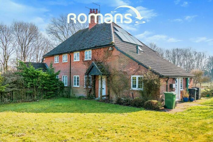 3 Bedroom Cottage To Rent In Ovington, Alresford, SO24