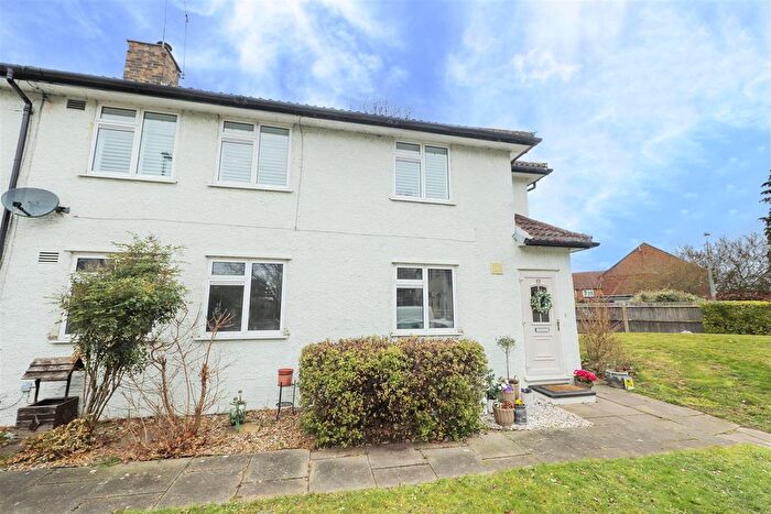 1 Bedroom Maisonette For Sale In Northwood Road, Harefield, UB9