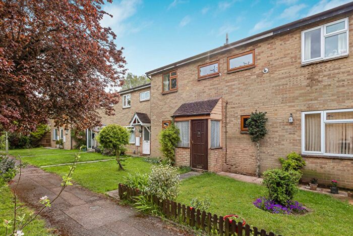 3 Bedroom Terraced House For Sale In Lee Close, Kidlington, OX5