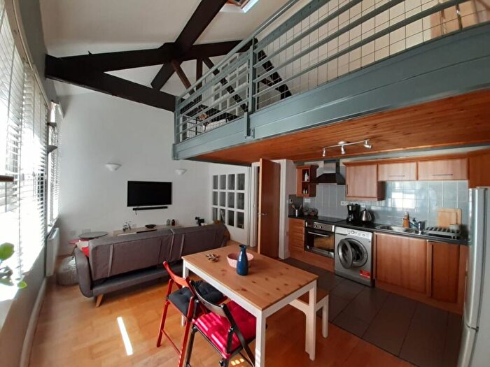 1 Bedroom Apartment To Rent In Hamilton House, Trafalgar Street, Leeds, LS2