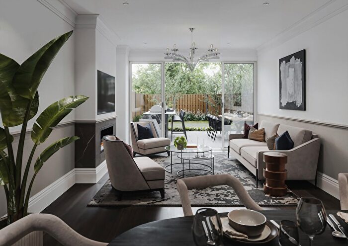 5 Bedroom Detached House For Sale In Leopold Road, London, W5