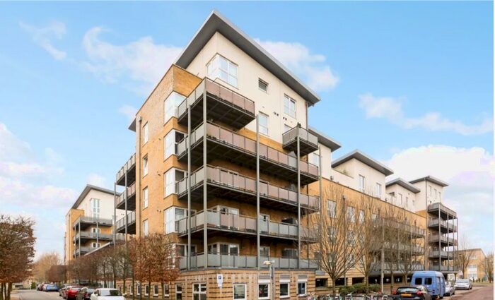 2 Bedroom Flat To Rent In Catalonia Apartments, Metropolitan Station Approach, Watford, Hertfordshire WD18