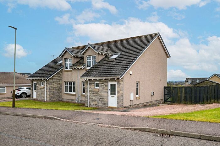 3 Bedroom Semi Detached House For Sale In Ballumbie Gardens, Dundee, DD4