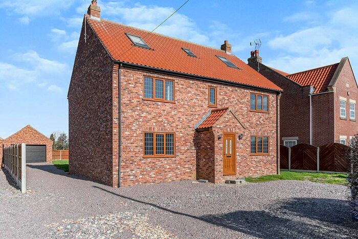 6 Bedroom Detached House To Rent In Pinfold Lane, Moss, Doncaster, DN6