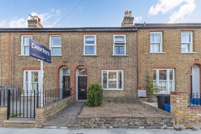 2 Bedroom Terraced House To Rent In Cedar Terrace, Richmond, TW9