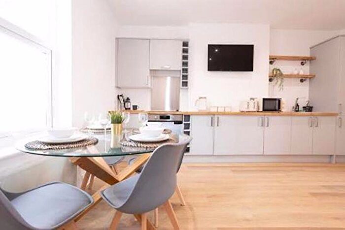 1 Bedroom Flat To Rent In Longley Road, Manchester, M28