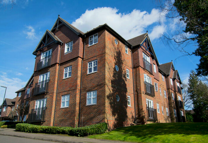 2 Bedroom Flat To Rent In Sandown Court, Worth, Crawley, RH10