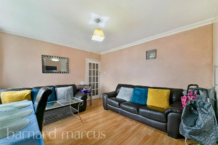 2 Bedroom Maisonette To Rent In Staines Road, Hounslow, TW4