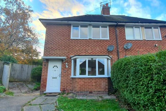 2 Bedroom Semi-Detached House To Rent In Lygon Grove, Quinton, Birmingham, B32