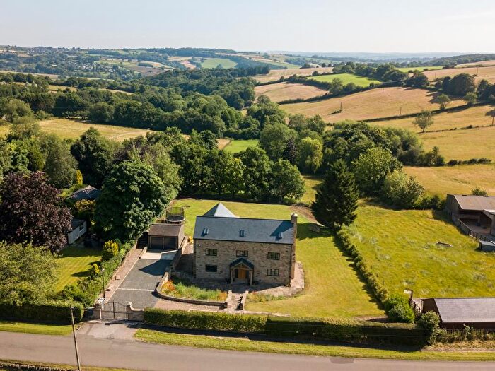 4 Bedroom Detached House For Sale In Troway, Sheffield, S21